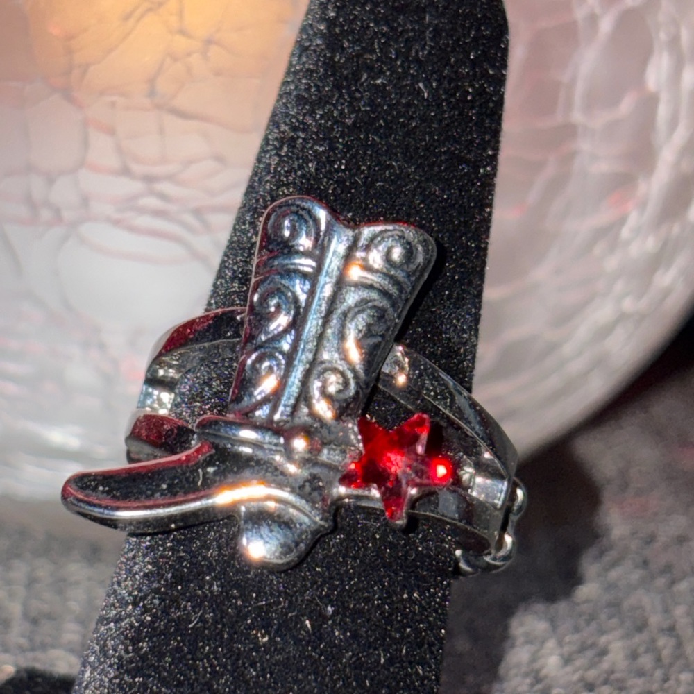 paparazzi Silver Cowboy Boot Ring with Red Star